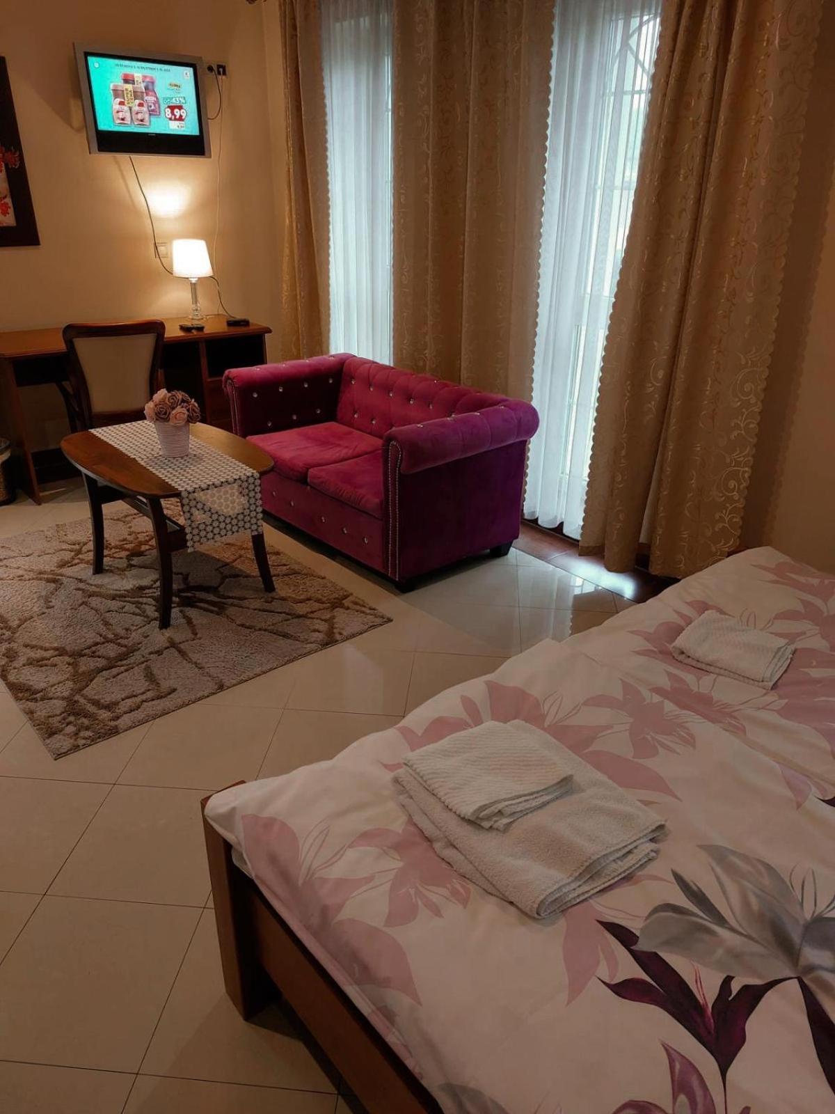 פרטיזנסקה Penzion Vegas מראה חיצוני תמונה